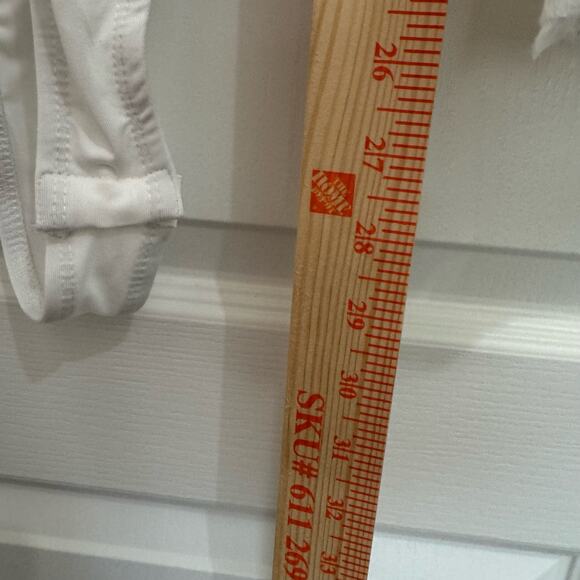 Lulus Blossom On Over White Lace Faux Wrap Bodysuit NWT Women’s M Long Sleeves - Picture 10 of 13